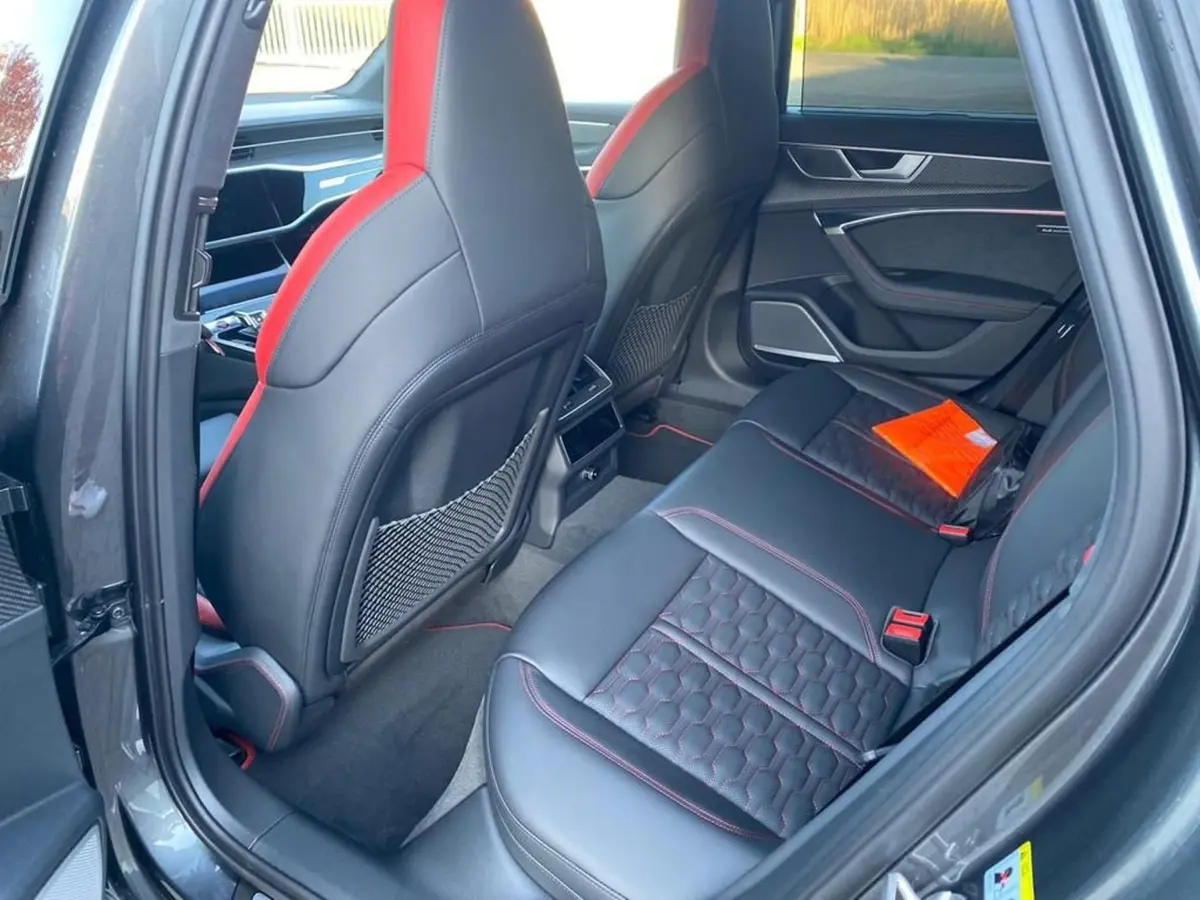 Audi RS6 2022, внешний вид — Marbella Super Car Rental, Марбелья. Audi RS6 в Марбелье Аренда Audi RS6 в Марбелье предлагает спортивный автомобиль мощностью…