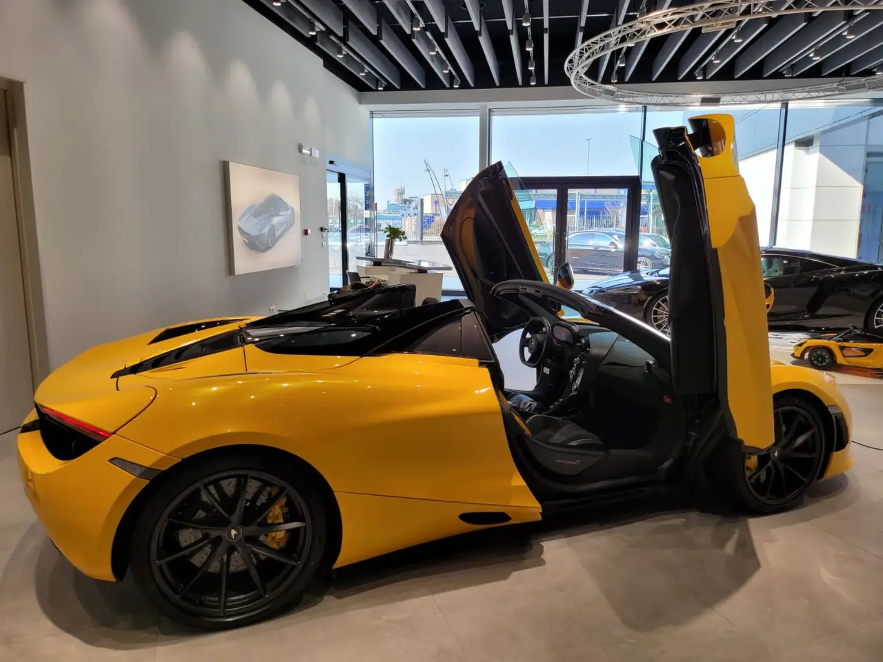 McLaren 720S Spider 2022, vue avant — Marbella Super Car Rental, Marbella. McLaren 720S Spider in Marbella Louer une McLaren 720S Spider à Marbella permet de…