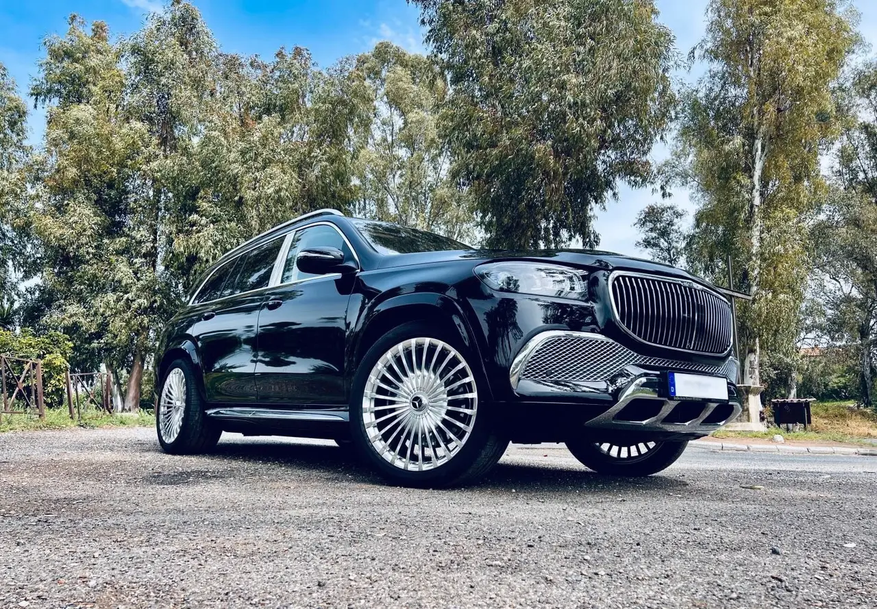 Mercedes Benz GLS Maybach 2022, exterior — Marbella Super Car Rental, Marbella. Mercedes Benz GLS Maybach in Marbella El alquiler de un Mercedes Benz GLS Maybach en…