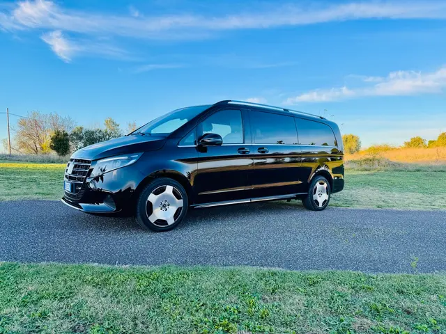 Mercedes Benz V300 4x4 XL Exclusive 7 seats 2025 — Marbella Super Car Rental, Marbella