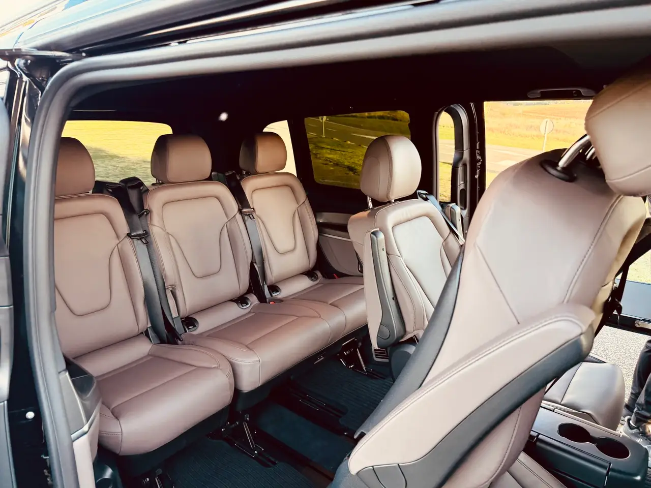 Mercedes Benz V300 4x4 XL Exclusive 7 seats 2025, interior — Marbella Super Car Rental, Marbella. Mercedes Benz V300 4x4 XL Exclusive 7 seats in Marbella El alquiler del Mercedes Benz…
