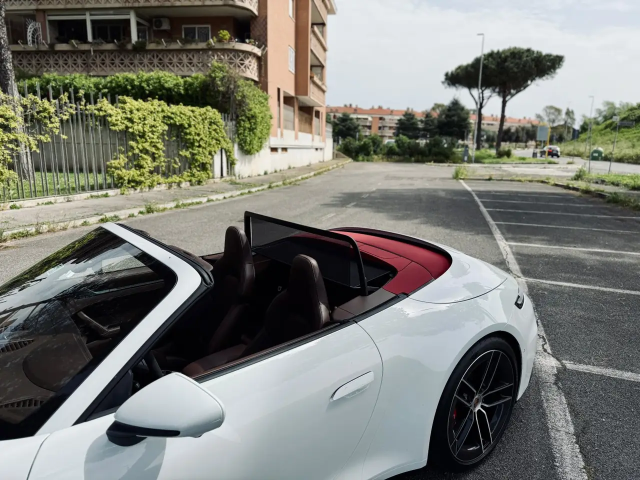 Porsche 992.2 Carrera 4 GTS Cabrio 2025, exterior — Marbella Super Car Rental, Marbella. Porsche 992.2 Carrera 4 GTS Cabrio in Marbella El alquiler del Porsche 992.2 Carrera 4…