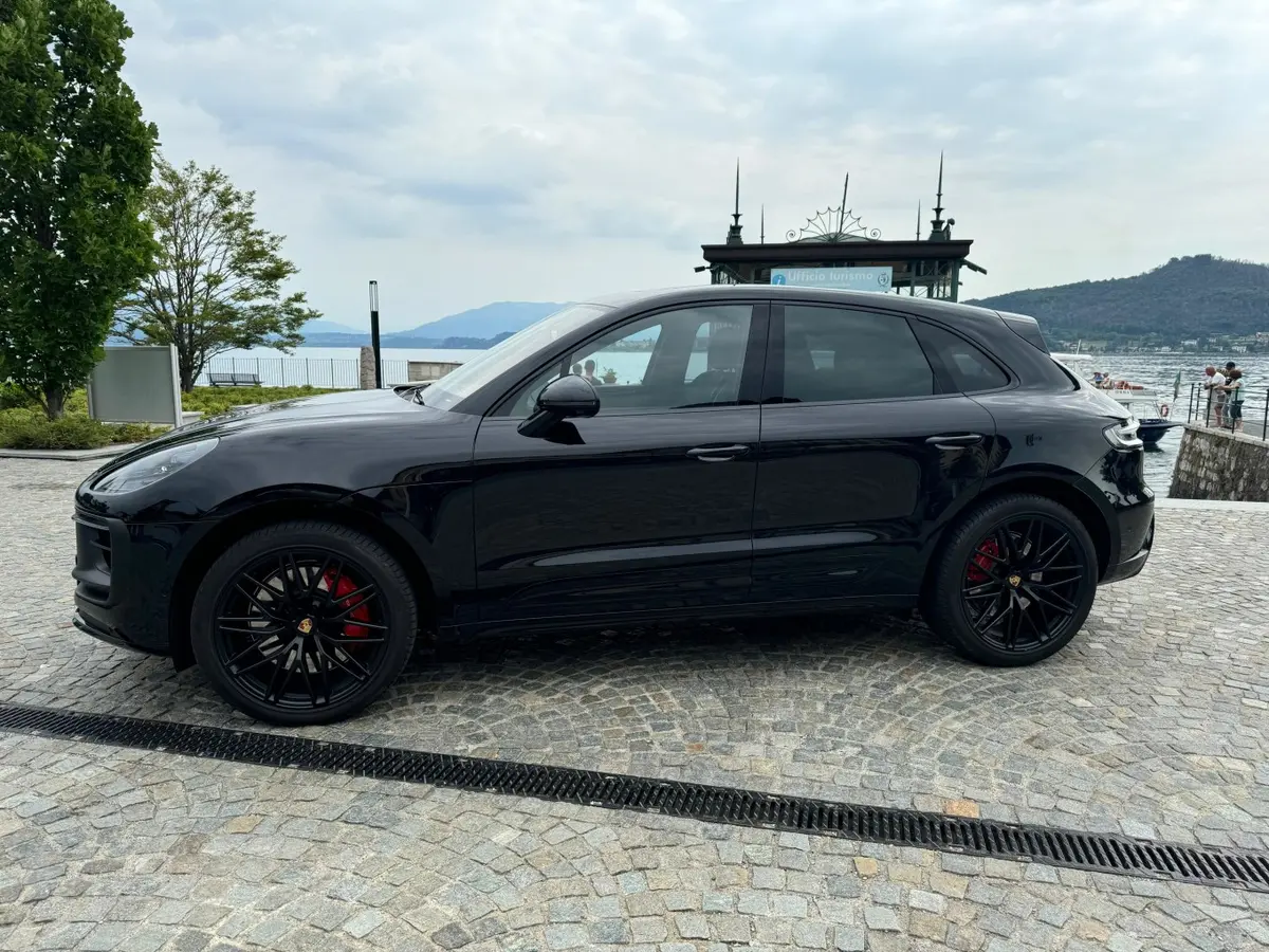 Porsche Macan GTS 2024 — Marbella Super Car Rental, Marbella. Porsche Macan GTS in Marbella Optar por el alquiler del Porsche Macan GTS en Marbella…