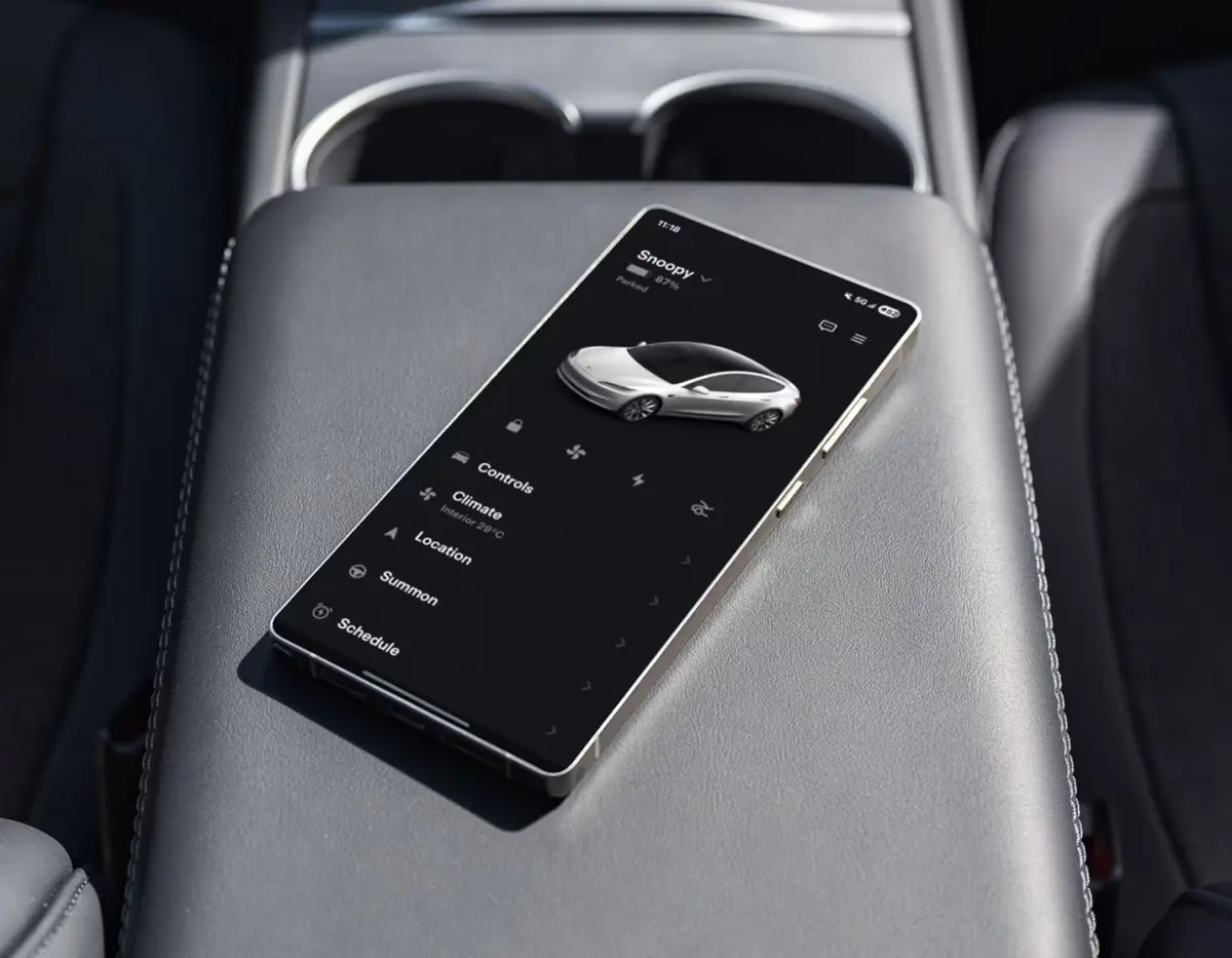 Tesla Model 3 Performance 2026, vista frontal — Marbella Super Car Rental, Marbella. Tesla Model 3 Performance in Marbella El alquiler del Tesla Model 3 Performance en…