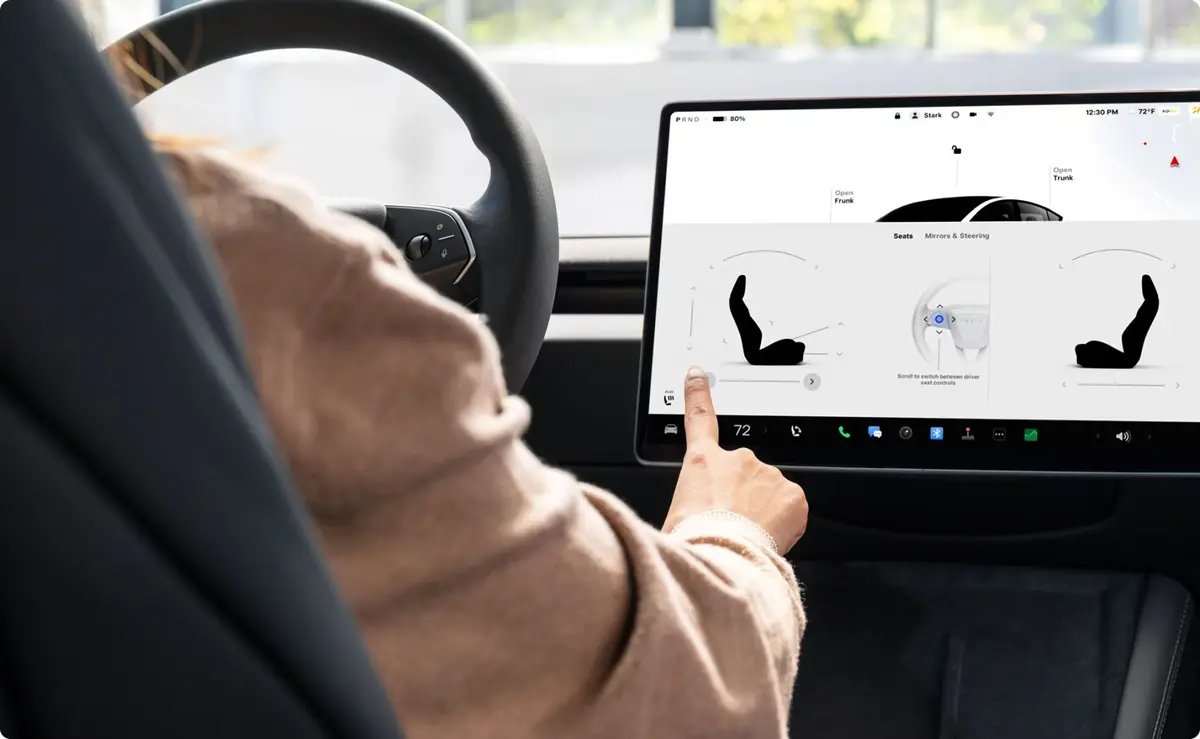 Tesla Model 3 Performance 2026, vista trasera — Marbella Super Car Rental, Marbella. Tesla Model 3 Performance in Marbella El alquiler del Tesla Model 3 Performance en…